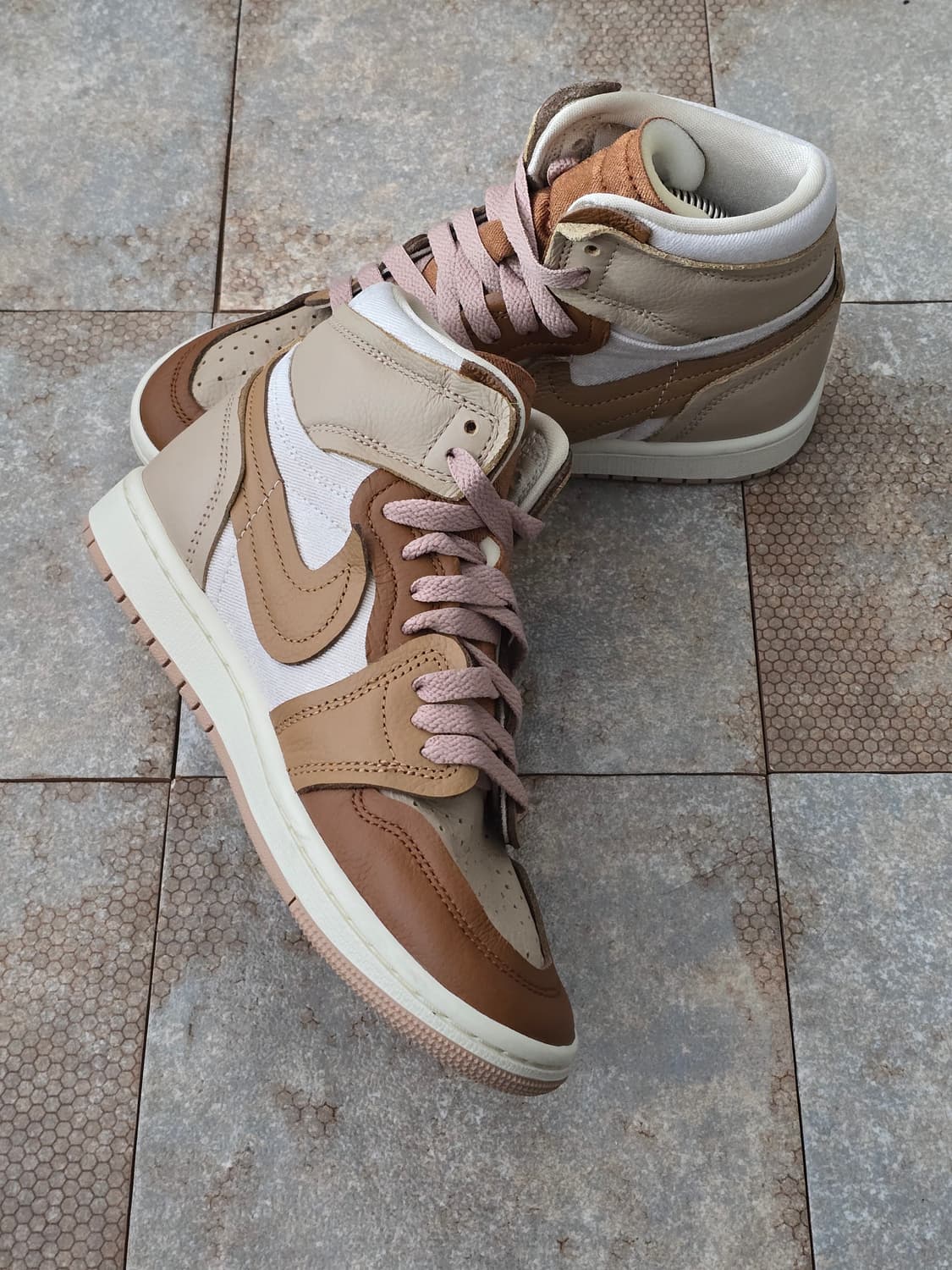 (230)나이키 에어 조던 1 하이 메소드 오브 메이크 브라운 상품이미지4