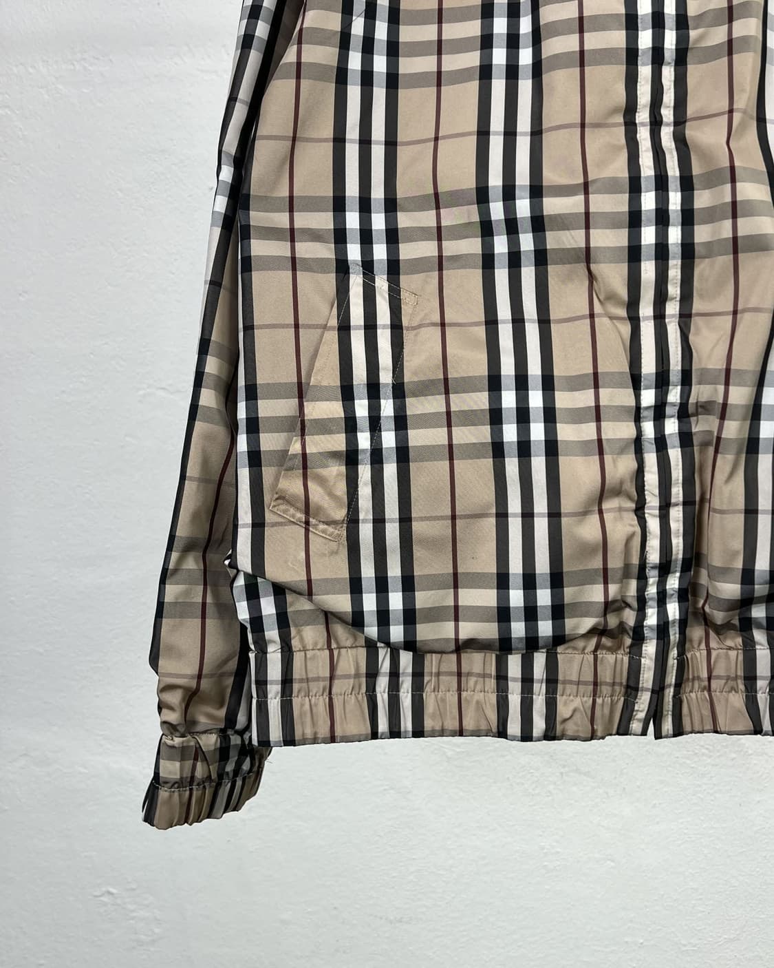 버버리 리버서블 노바 체크 카라 해링턴 자켓 상품이미지5