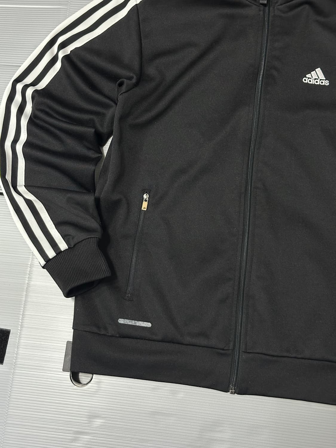 아디다스 로고 트랙탑 져지 블랙 95 상품이미지4