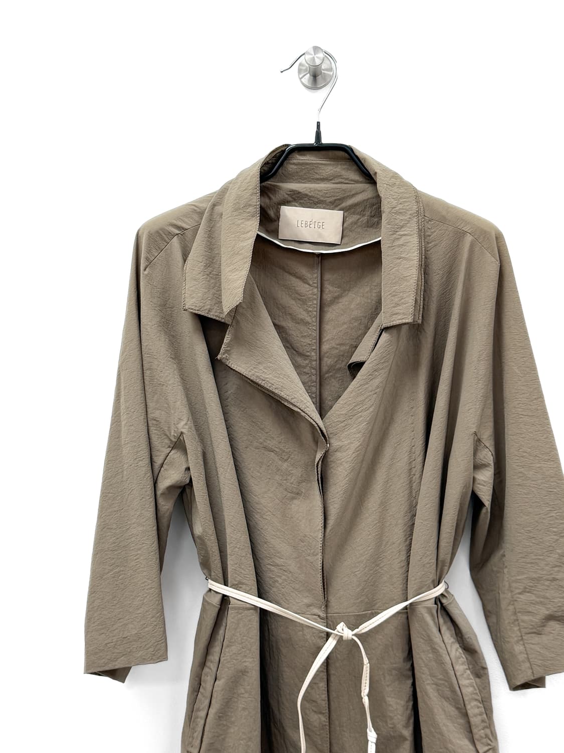 르베이지 라이트 카키 벨티드 롱 트렌치 코트 상품이미지3