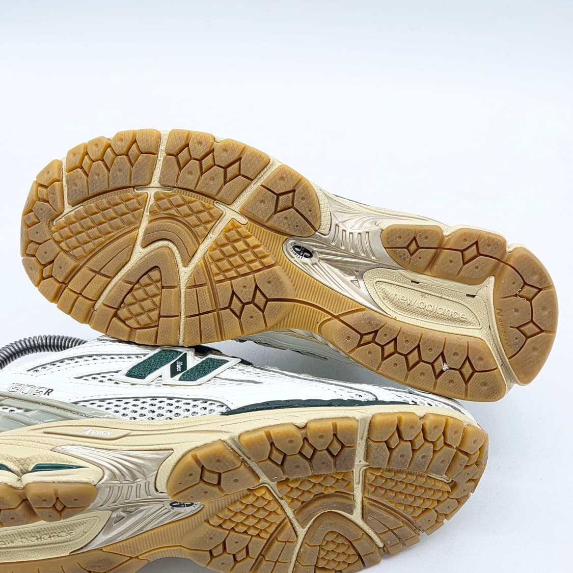 뉴발란스 1906R 실버 그린 (240 D) 상품이미지3