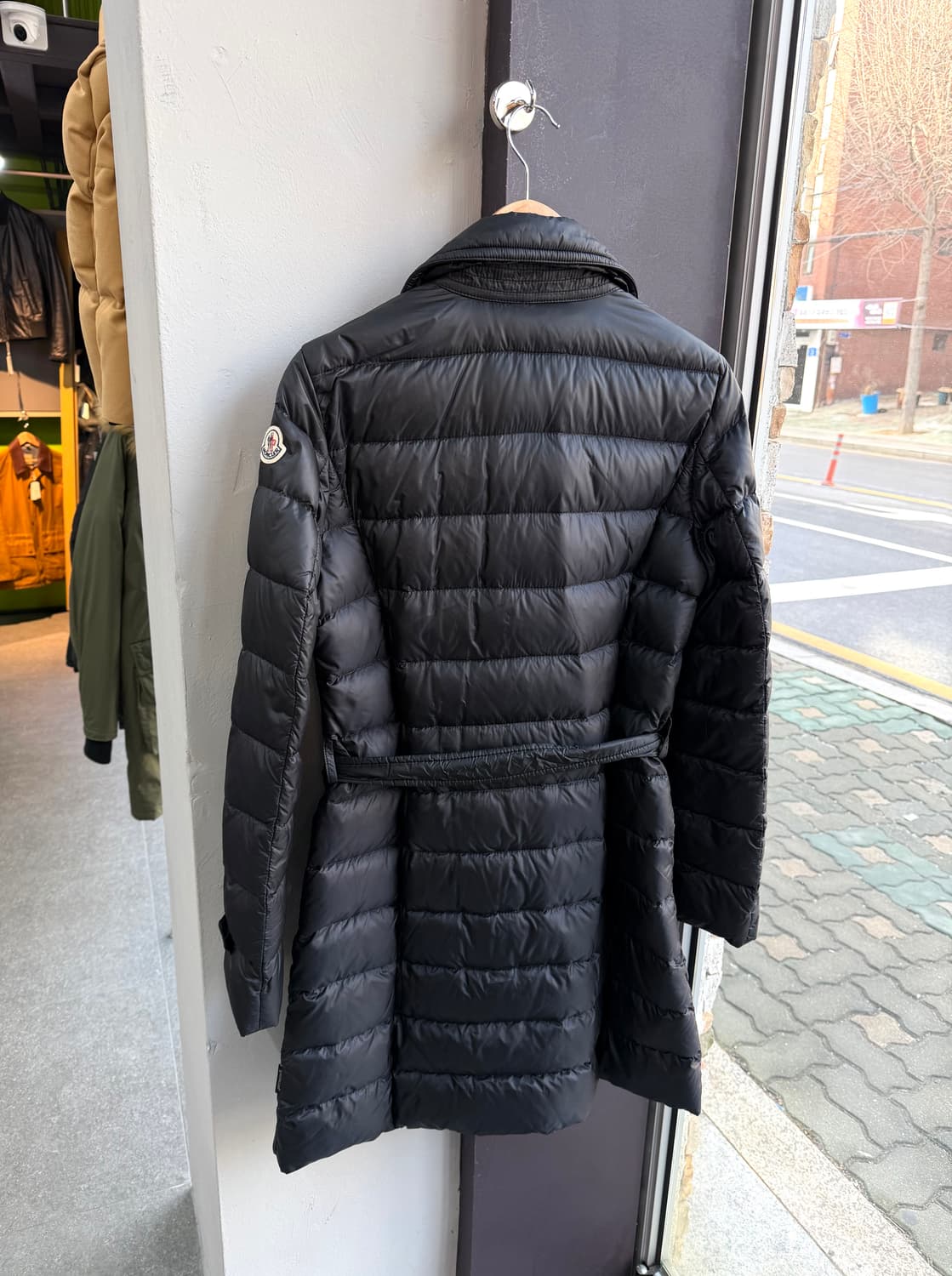 2/ 몽클레어 구스다운 벨티드 패딩 상품이미지8