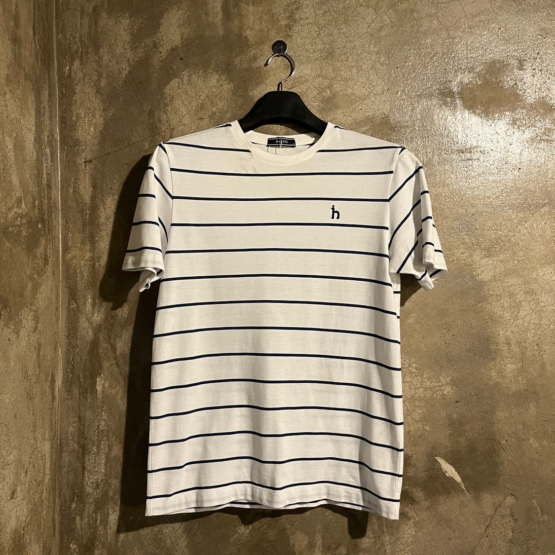 헤지스 반팔티셔츠 상품이미지1