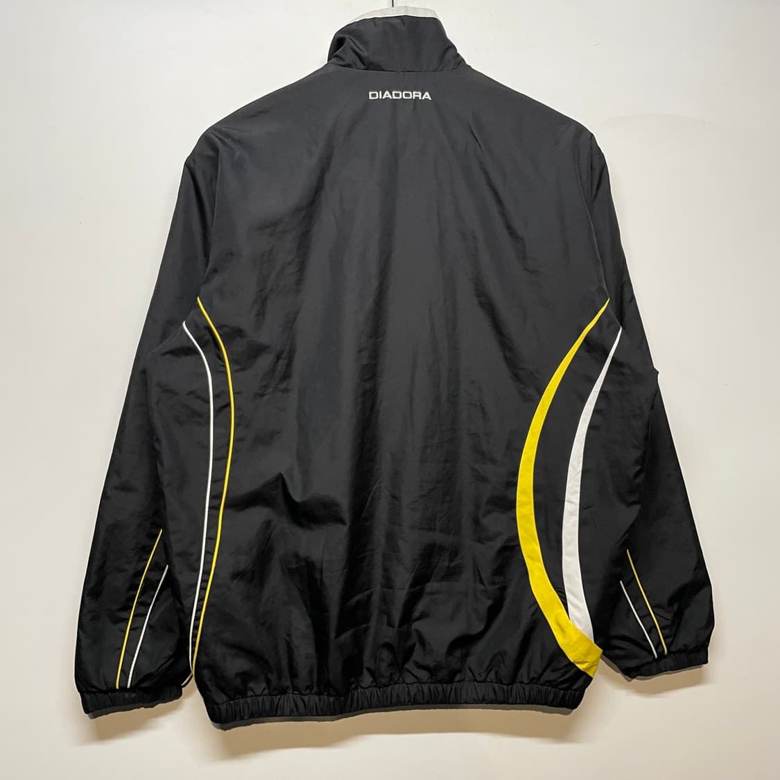 디아도라 반집업 바람막이 상품이미지3