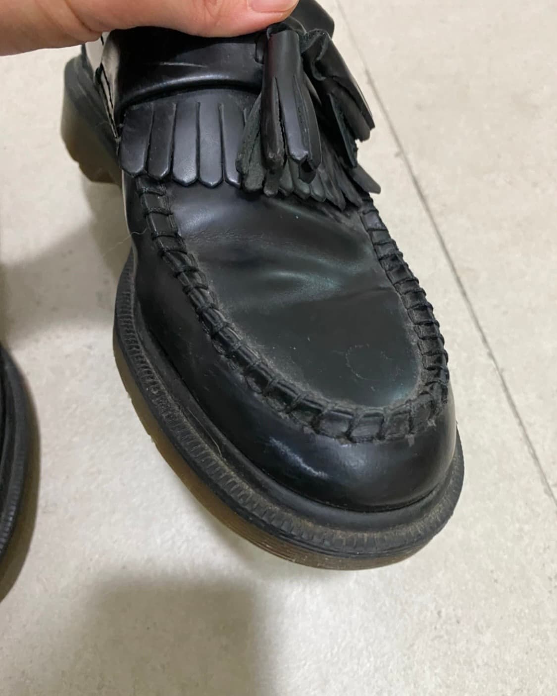 닥터마틴 아드리안 태슬 로퍼 블랙 UK6 (245) 상품이미지2