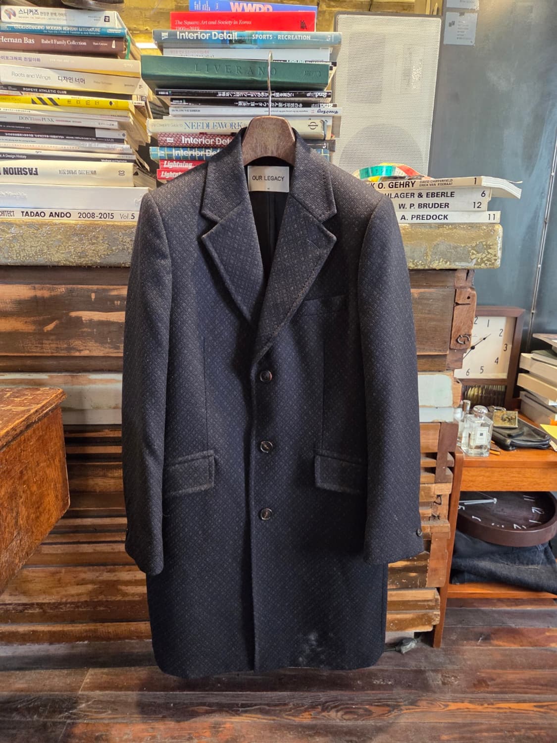 아워레가시 자가드패턴코트 상품이미지1