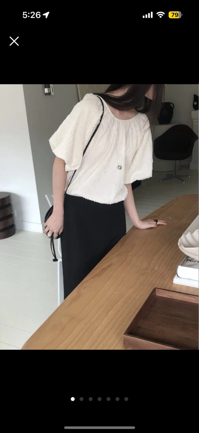 르버터 웨어 하프 셔링 블라우스 상품이미지1