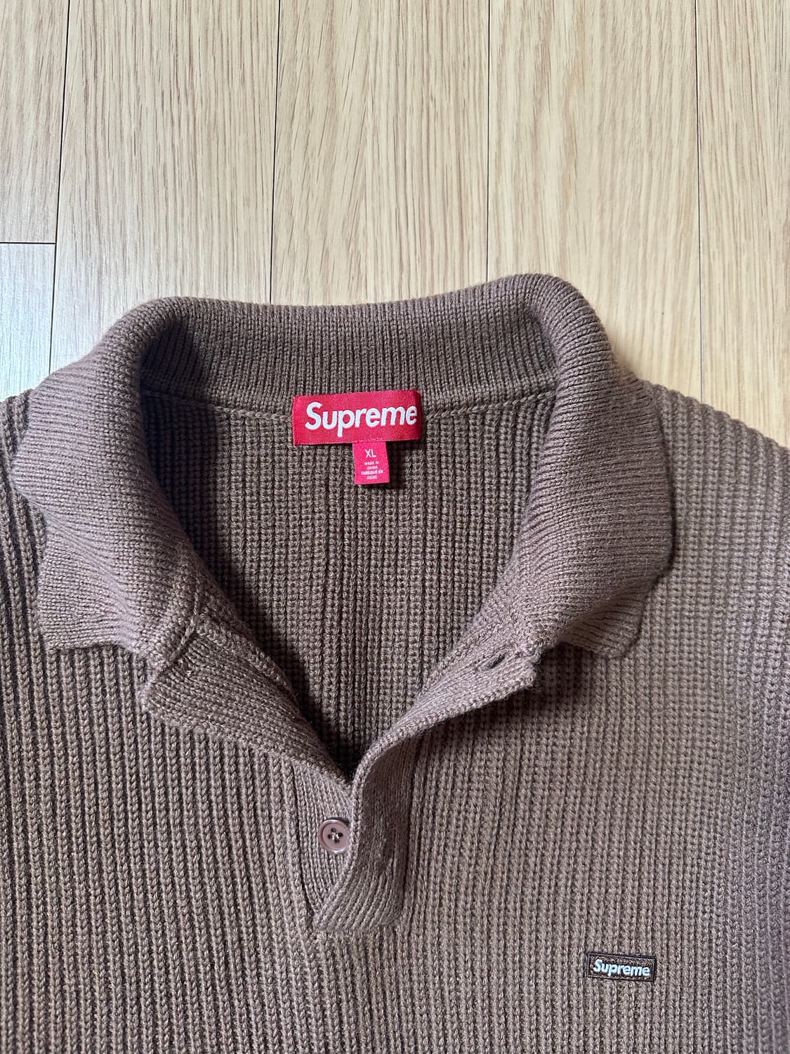 슈프림 스몰 박스 폴로 스웨터 다크 브라운 상품이미지3