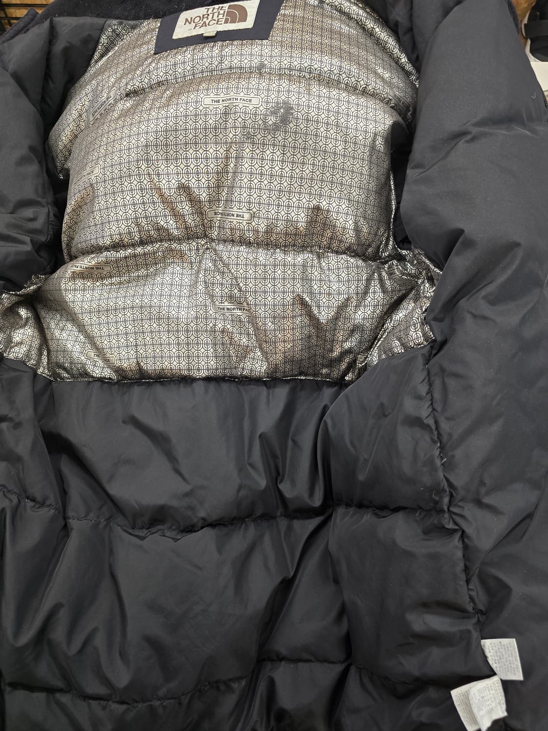 노스페이스 화이트라벨 드라이벤트 덕다운패딩.  싸이즈100. 상품이미지6