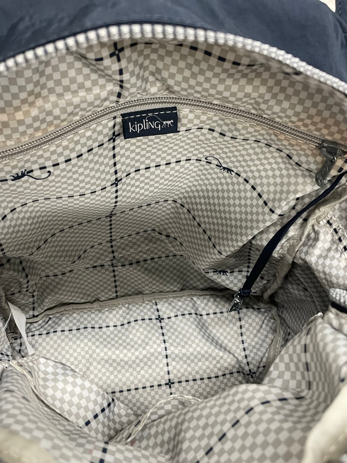 📍키플링 네이비 빅백팩 상품이미지3