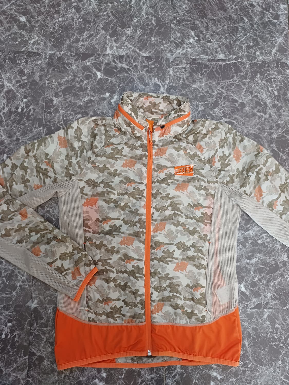 루켄 아웃도어 유니크 나뭇잎 패턴 자켓 90 상품이미지2