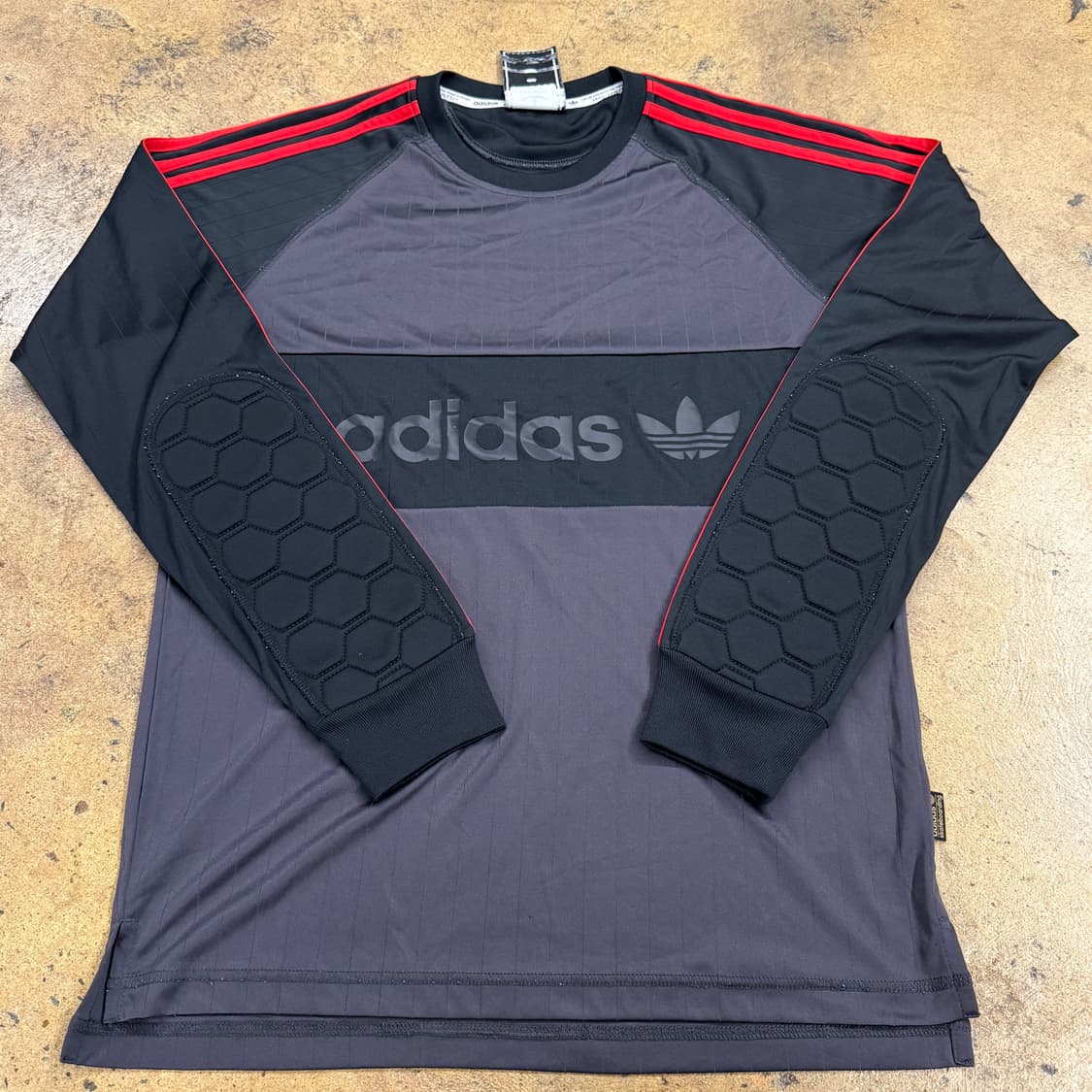 아디다스 검빨 긴팔 티셔츠 95 상품이미지2