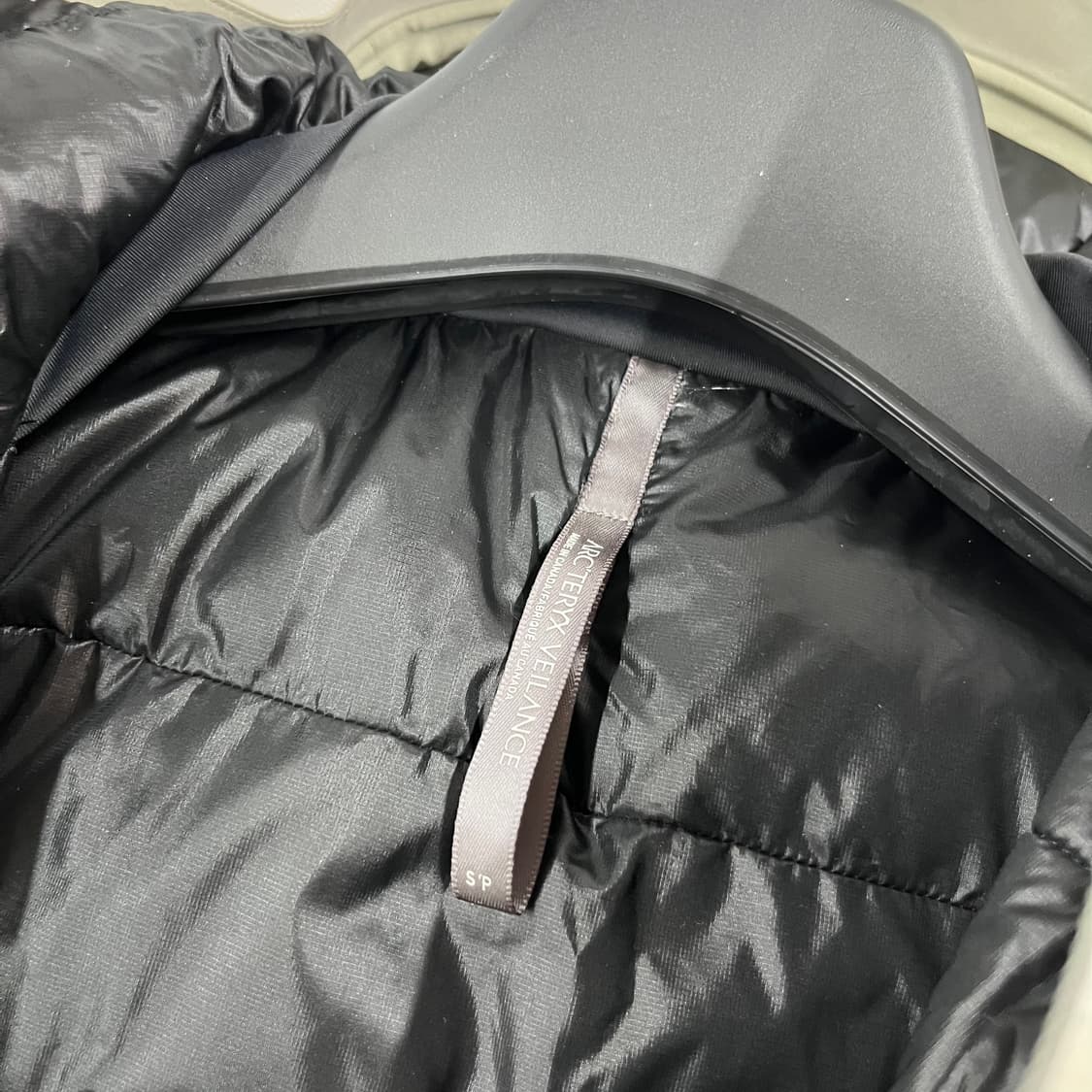 아크테릭스 베일런스 모니터 다운코트 S 상품이미지6