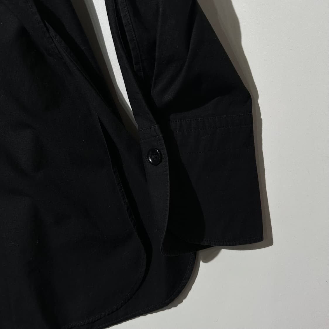 르메르 카라리스 블라우스 블랙 상품이미지5