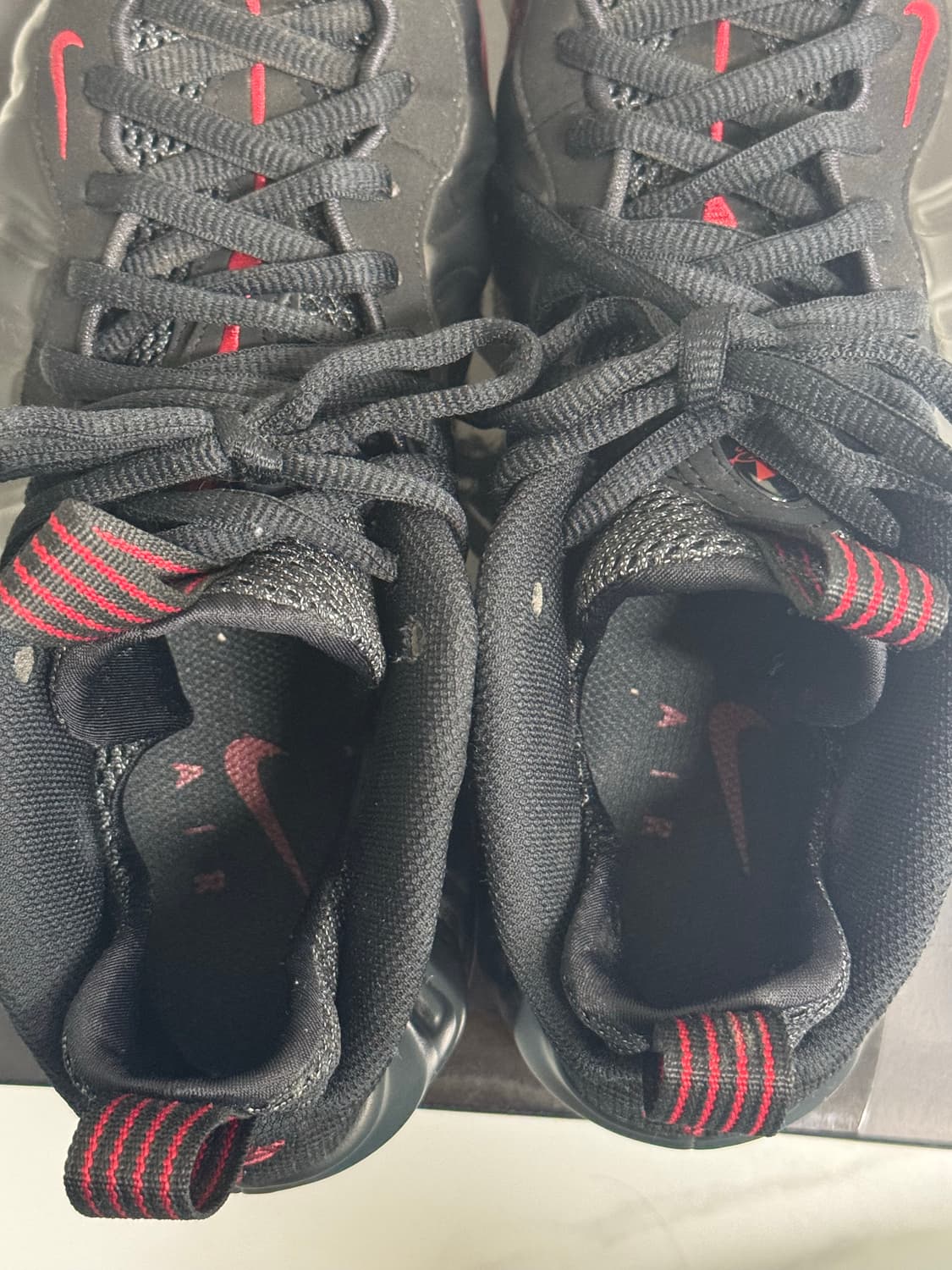 나이키 에어 폼포짓 원 250 상품이미지6