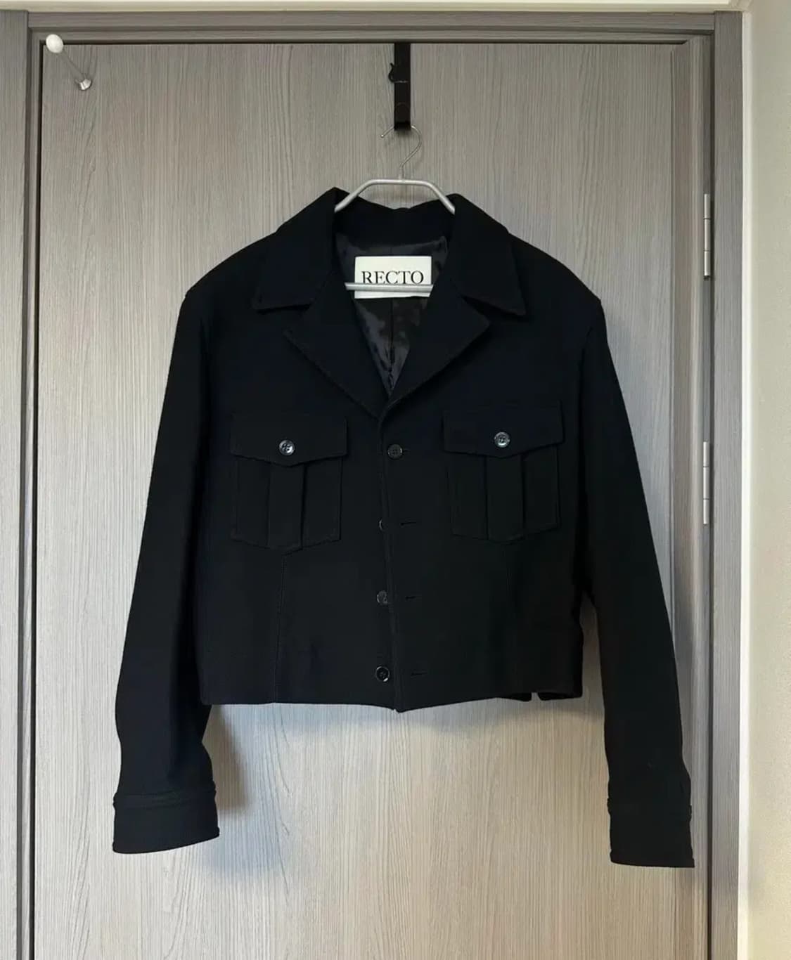 (S, 1회착) 렉토 24FW 카일 밀리터리 울 블렌드 숏 크롭 자켓 상품이미지1