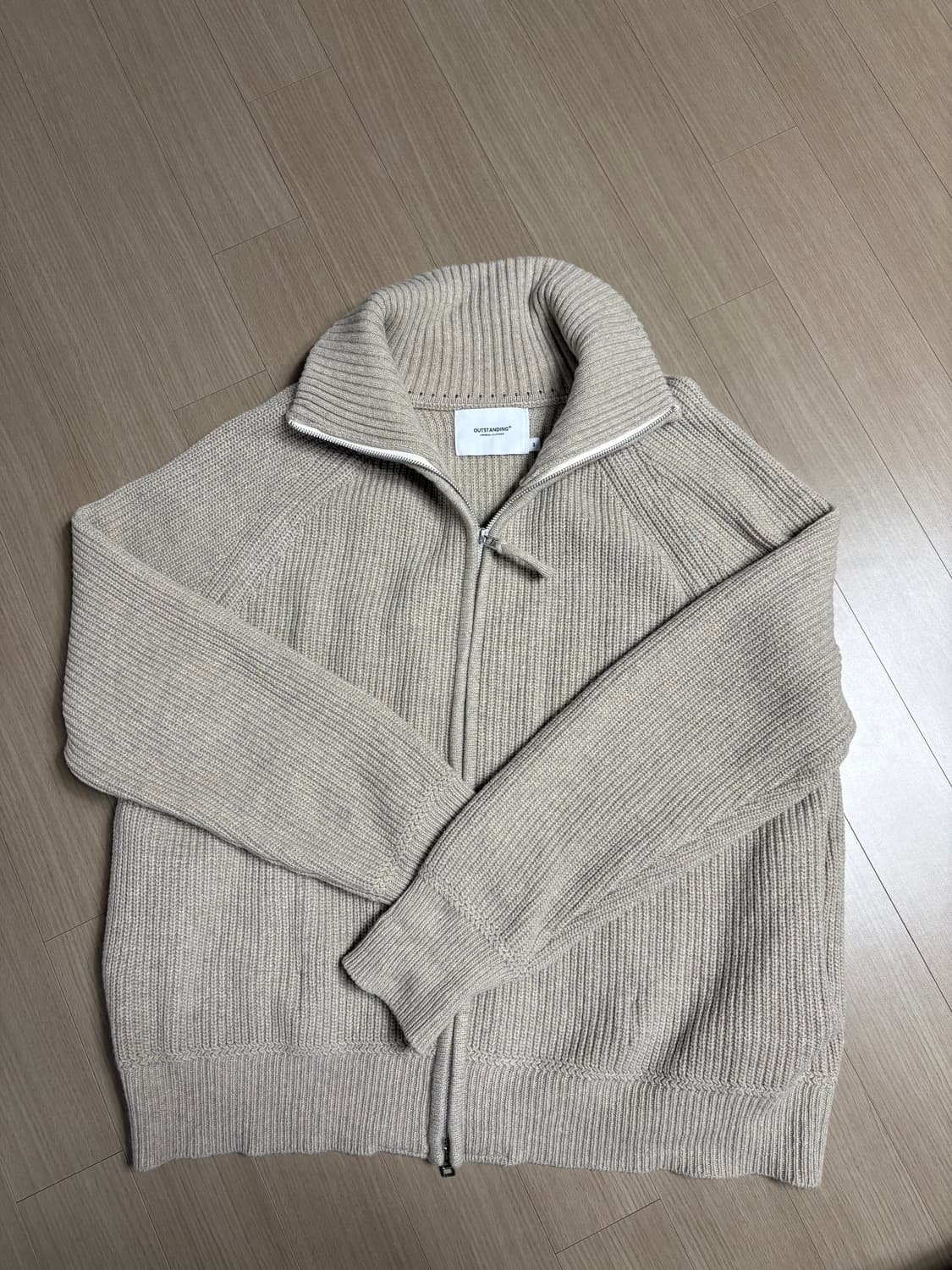 아웃스탠딩 집업니트 상품이미지1