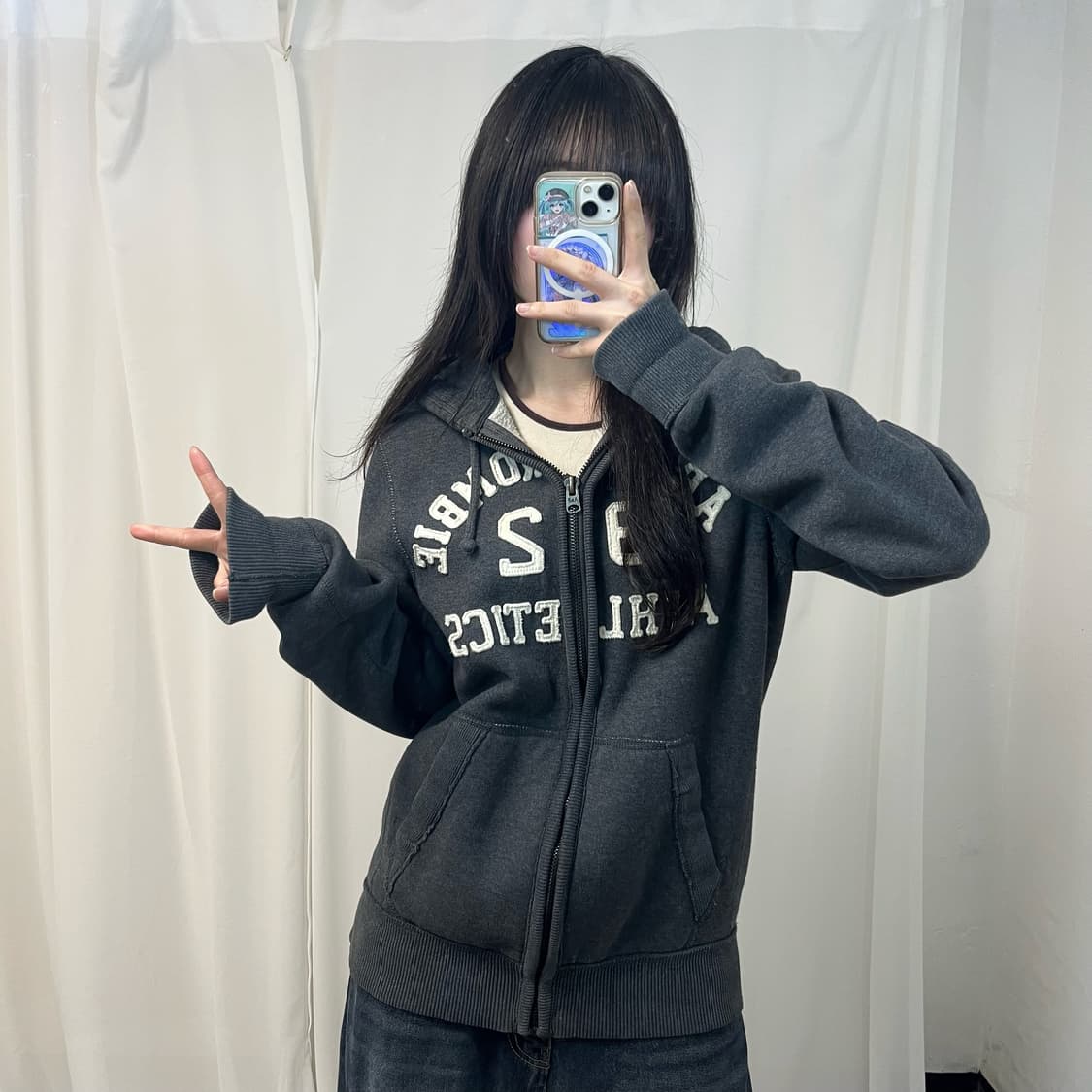Abercrombie grey zip-up hoodie 상품이미지2