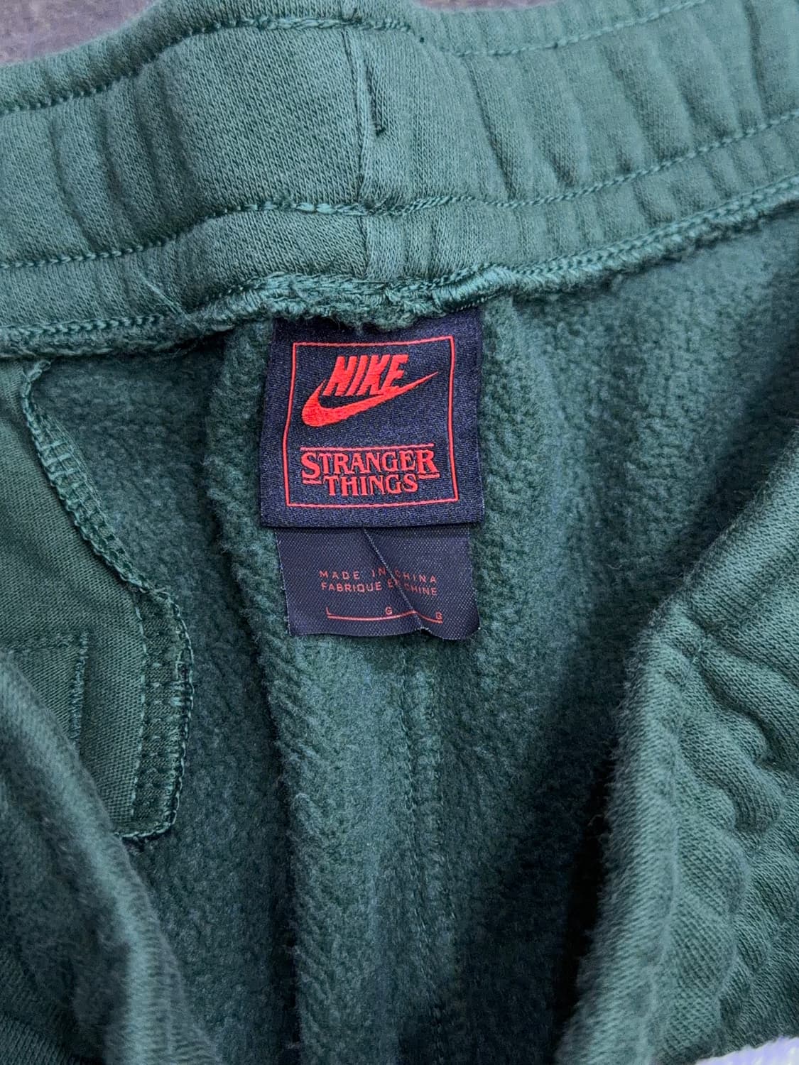 나이키 x 기묘한 이야기 호킨스고 그린 스웻팬츠 L 상품이미지10