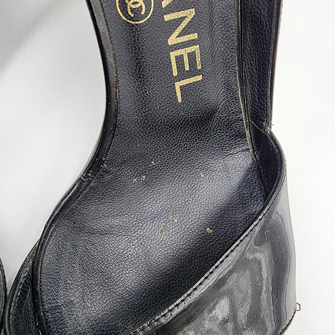 샤넬 블랙 페이던트 도르세이 CC로고 오픈토 힐 G25878 37 상품이미지6