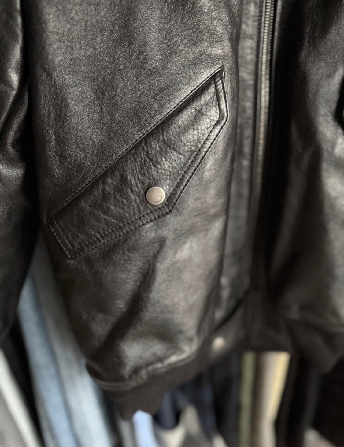 [이준호님 착용] 생로랑 시어링 레더 봄버 자켓 상품이미지8