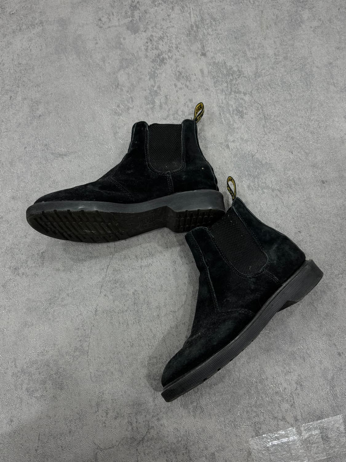 닥터마틴 스웨이드 첼시 부츠 상품이미지4