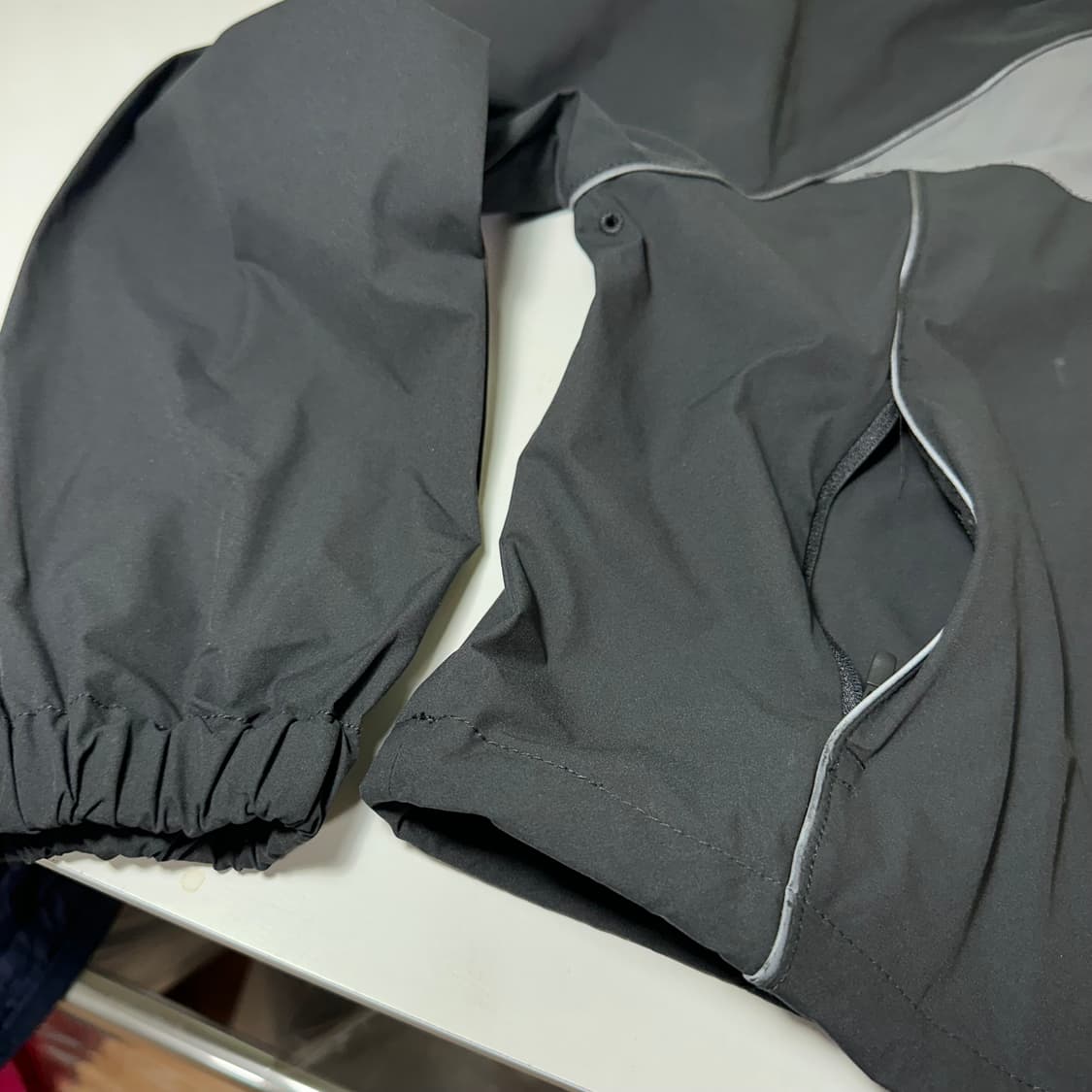 우먼S-M 골스튜디오 오버핏 블랙 크롭 바람막이 자켓 상품이미지2