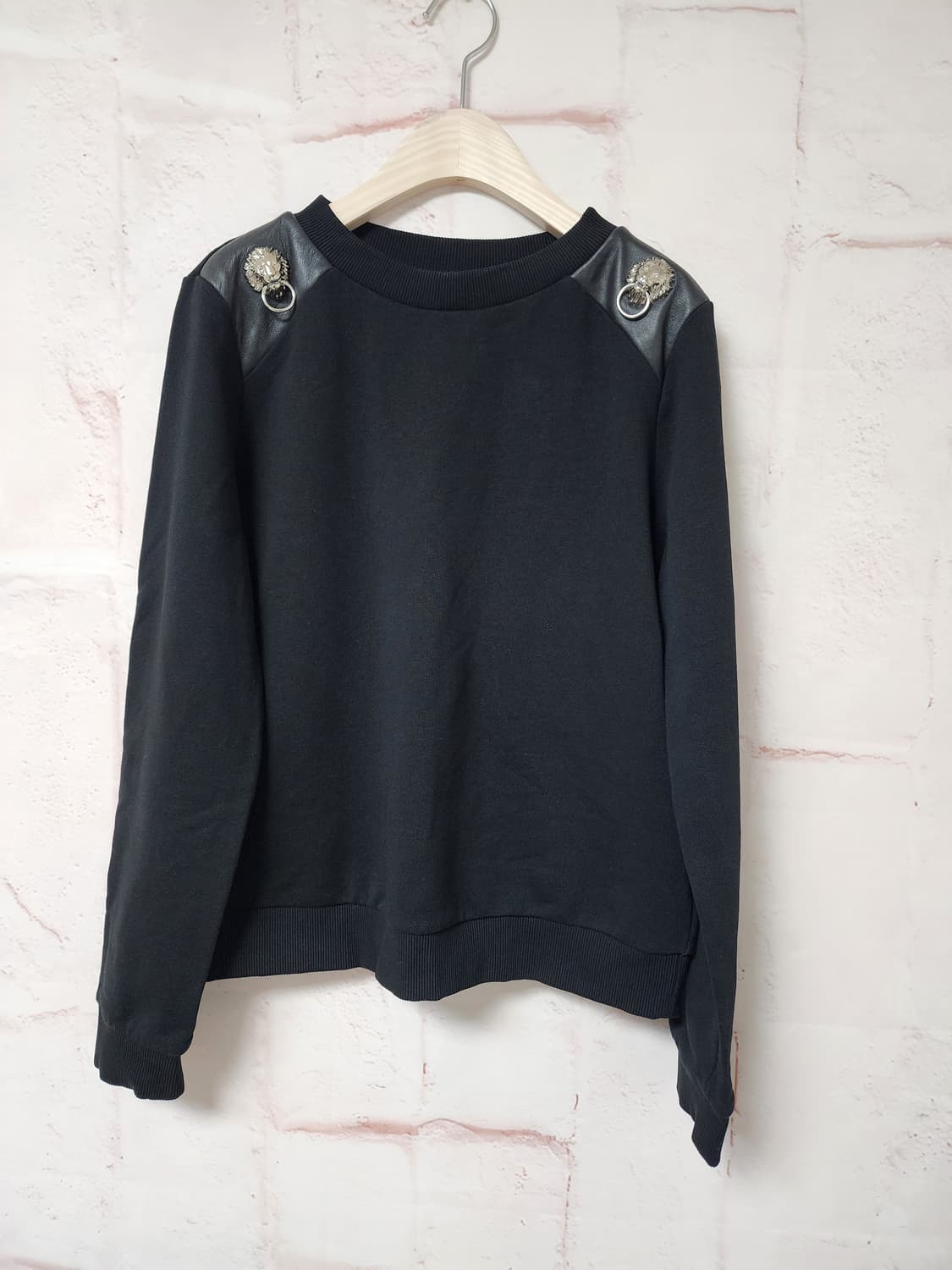 베르사체 블랙 맨투맨 티셔츠 상품이미지1