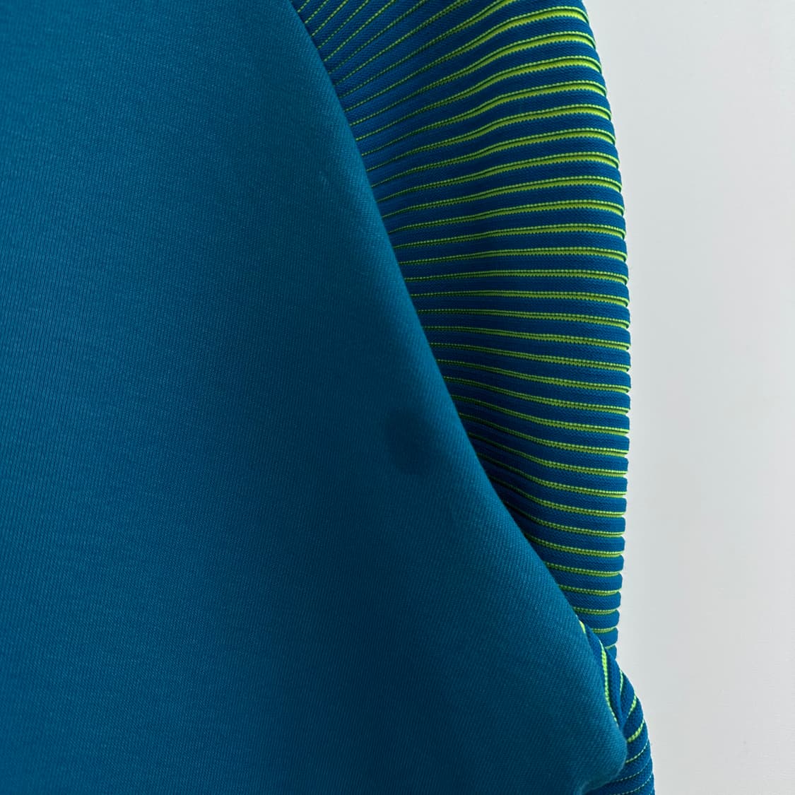 105 나이키 테크팩 남자 플리츠 후드티 상품이미지7