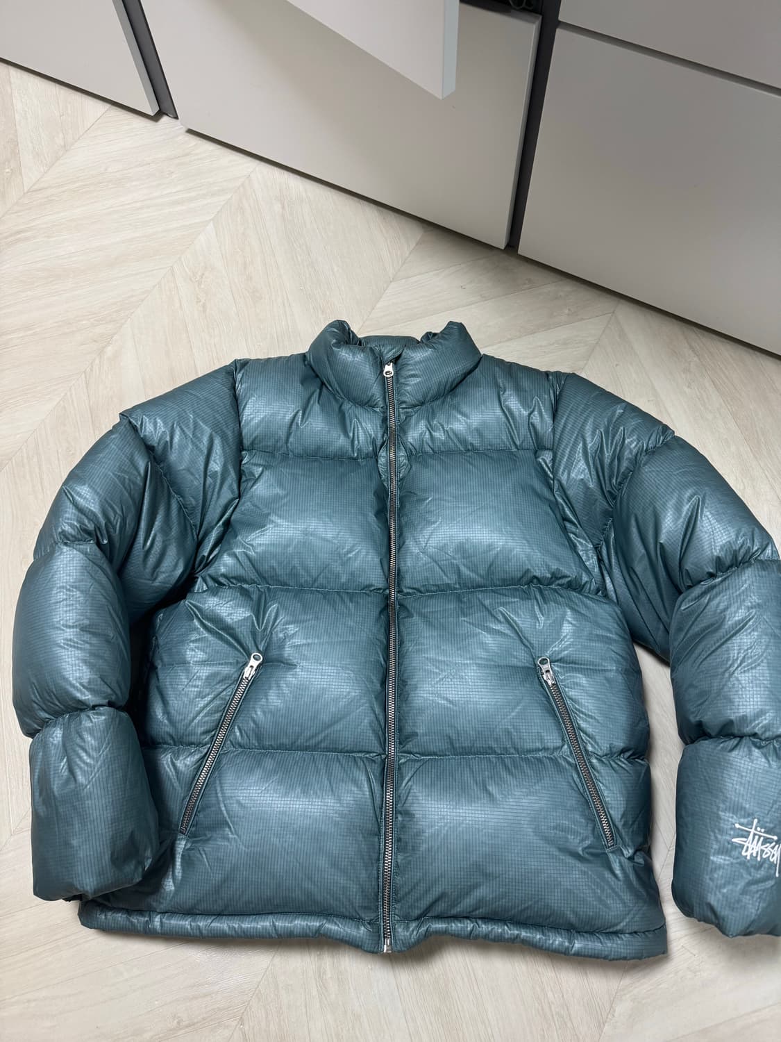 스투시 다운 푸퍼 파라슈트 립스탑 상품이미지1