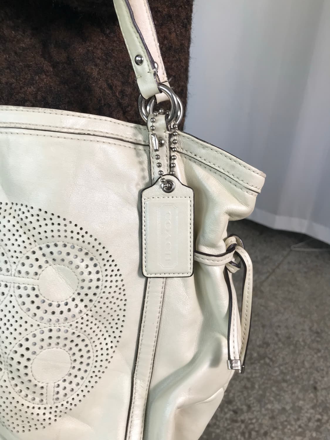 코치 크림 레더백  상품이미지5