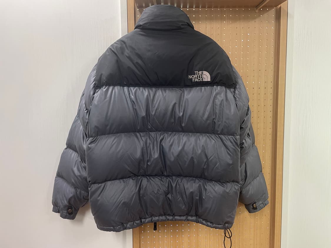 노스페이스 700 눕시 패딩 L사이즈 검정/그레이 상품이미지2