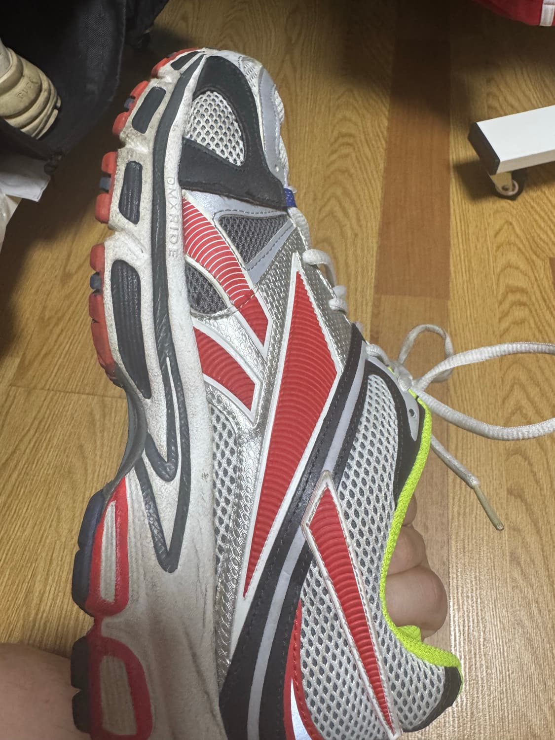 [265]베트멍x리복 스파이크러너200 상품이미지5