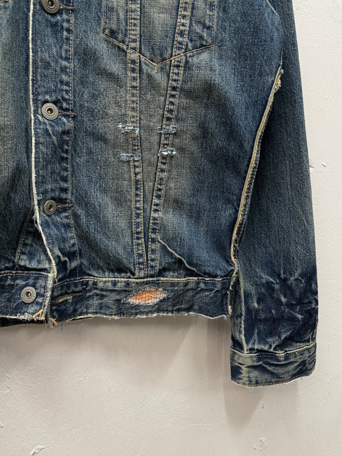 M) TAKEO KIKUCHI Distressed Denim Trucke 상품이미지4