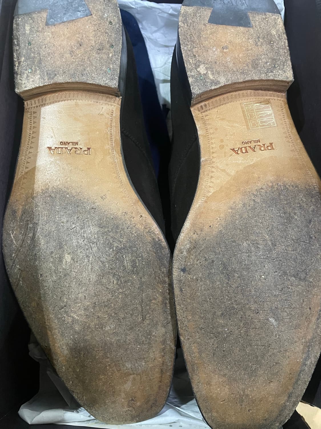 프라다 남성 슈즈 판매합니다 상품이미지3