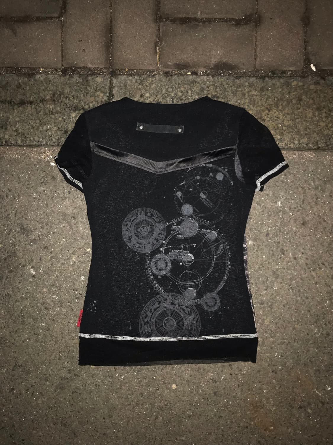 [Ozz on] Gothic Astral Cross Tee 상품이미지2