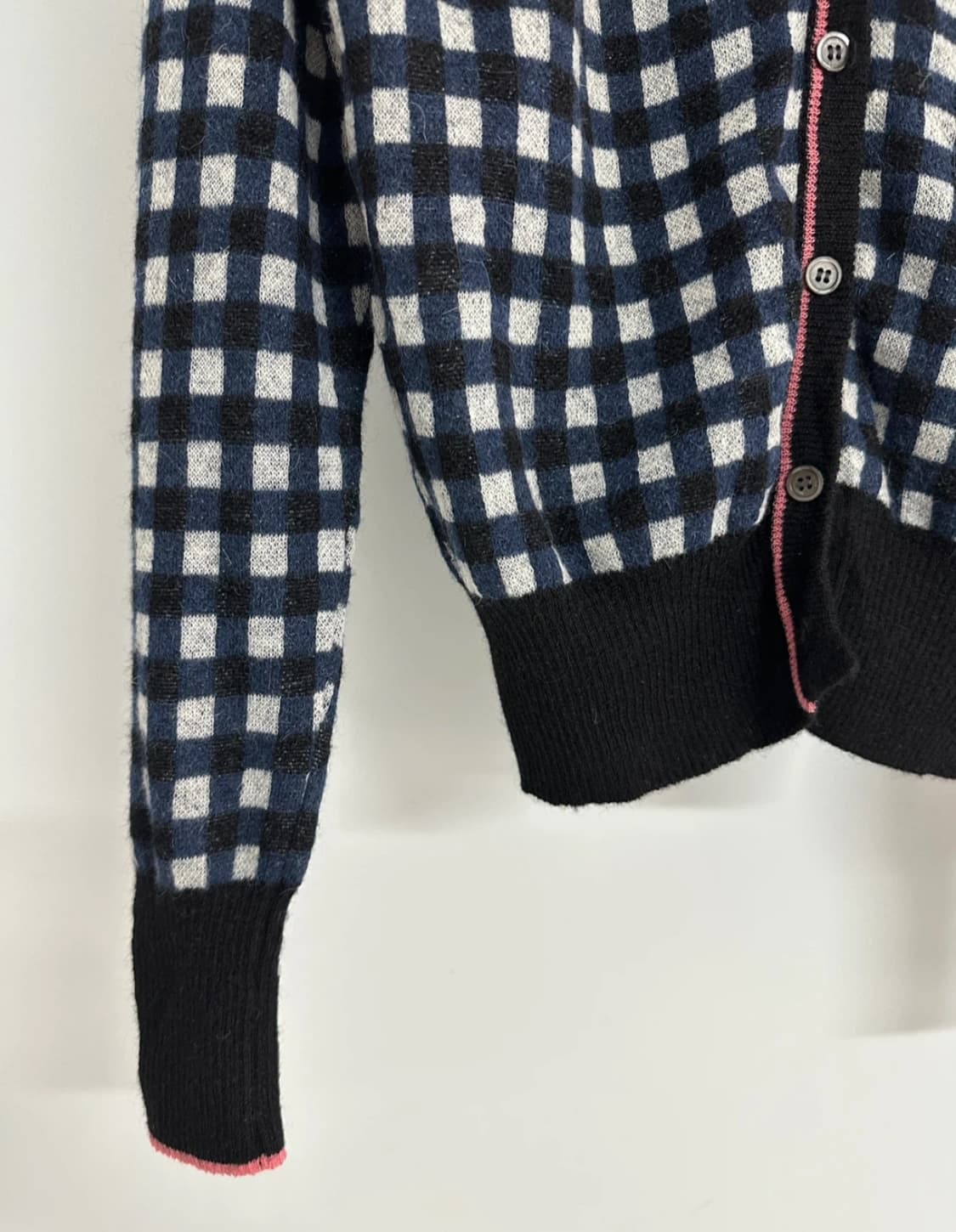 [아떼바네사브루노] 여성 V넥 가디건 상품이미지4