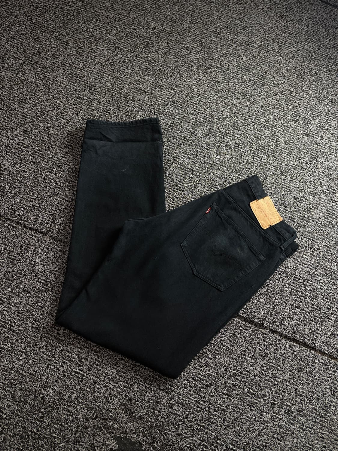 리바이스 501 오리지널 블랙 데님 팬츠 3303 상품이미지1