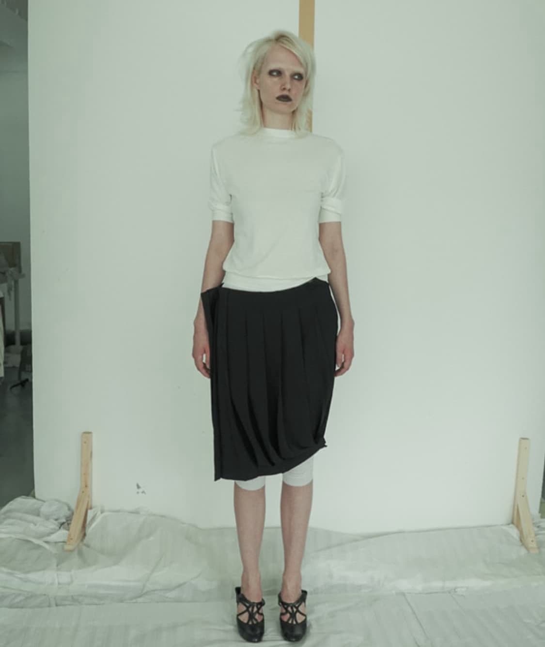 에옹쓰 eonts overturn half knit top 상품이미지1