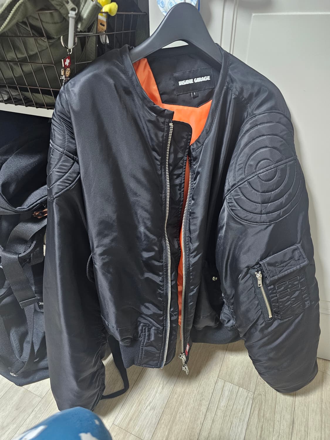 인세인 개러지 나일론 봄버 자켓 블랙 상품이미지1