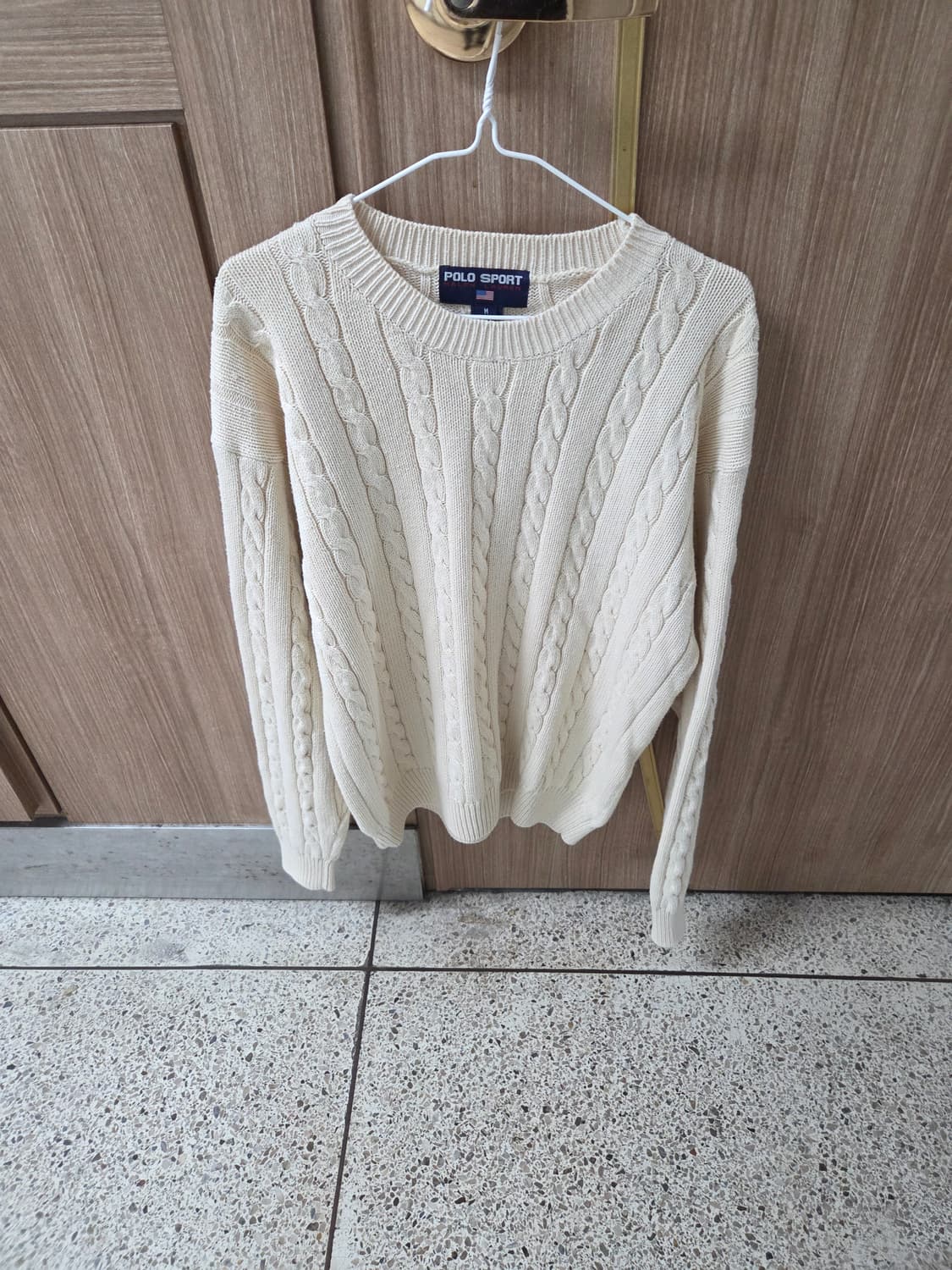 폴로 니트 상품이미지1