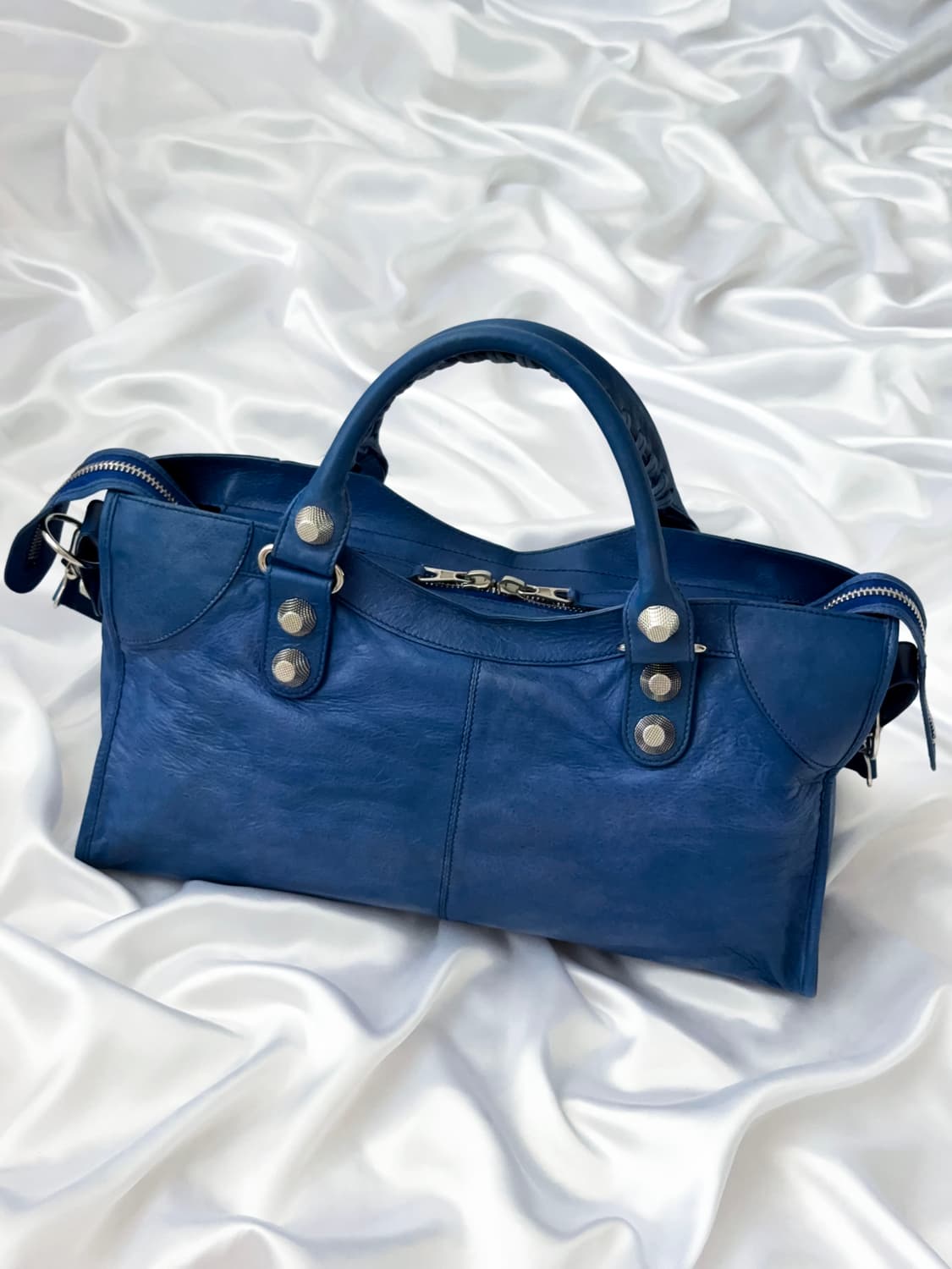 발렌시아가 모터백 라지 상품이미지3