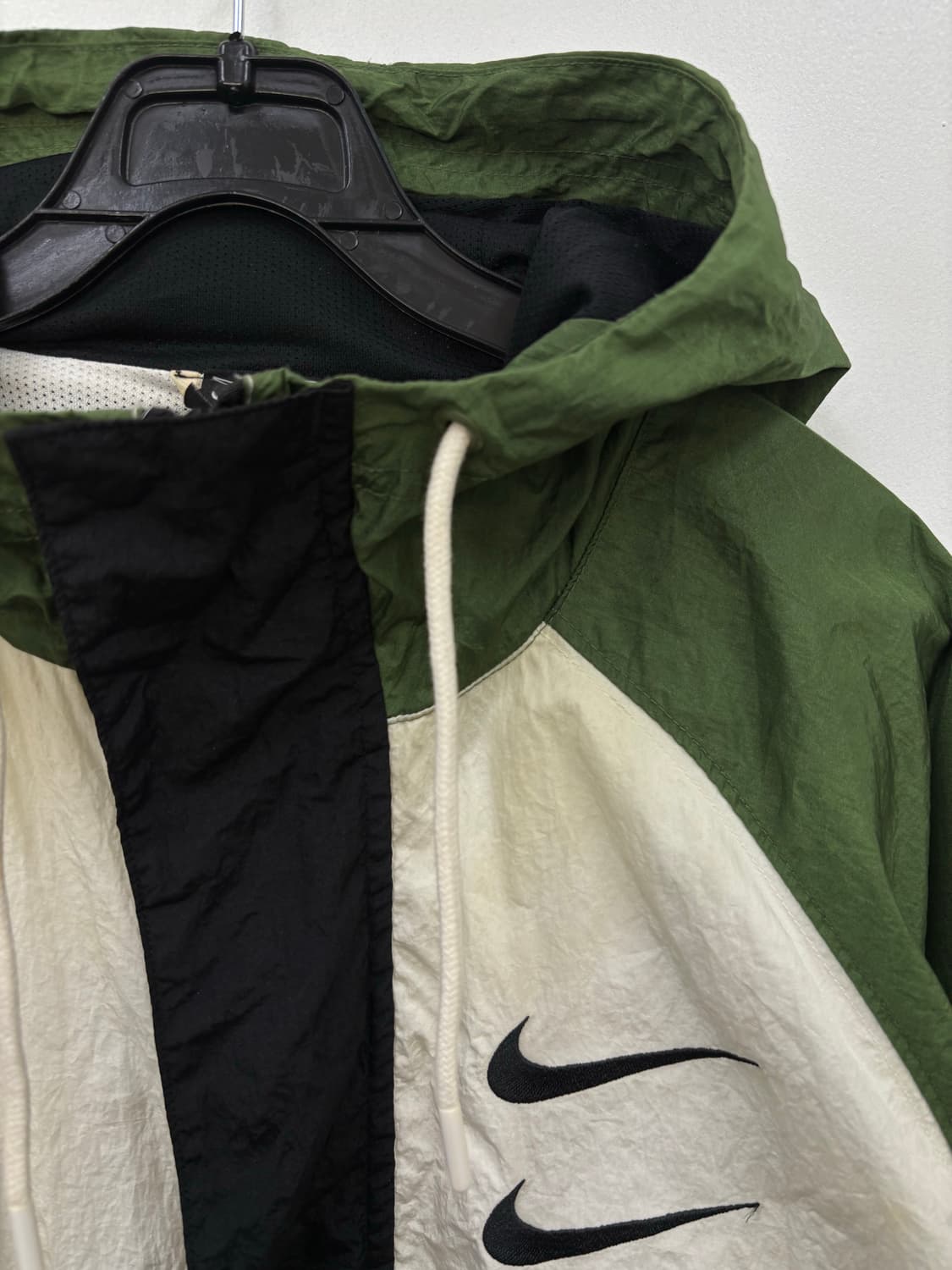 나이키 더블 스우시 바람막이 상품이미지3