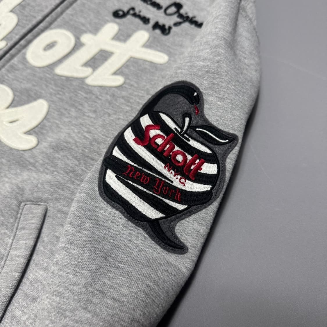 쇼트(Schott) 멜란지 자수 패치로고 폴리에스터 하이넥 트랙탑 자켓 상품이미지5