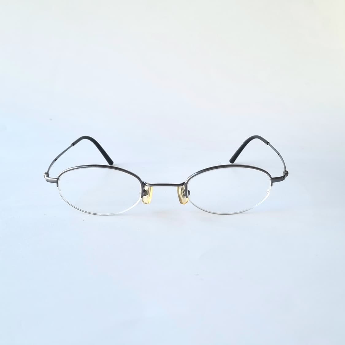 데드스탁 가장 핫한 긱시크 룩의 핵심 반무테 안경테 747 상품이미지1