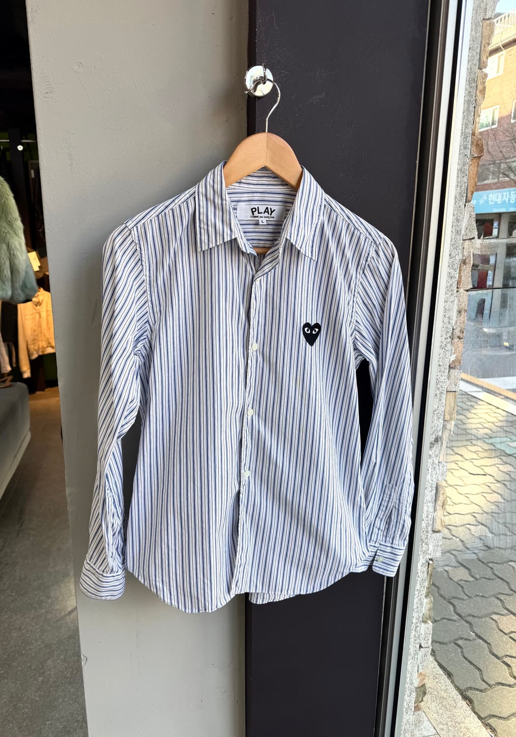 L/ 꼼데가르송 블랙하트 스트라이프 셔츠 상품이미지2