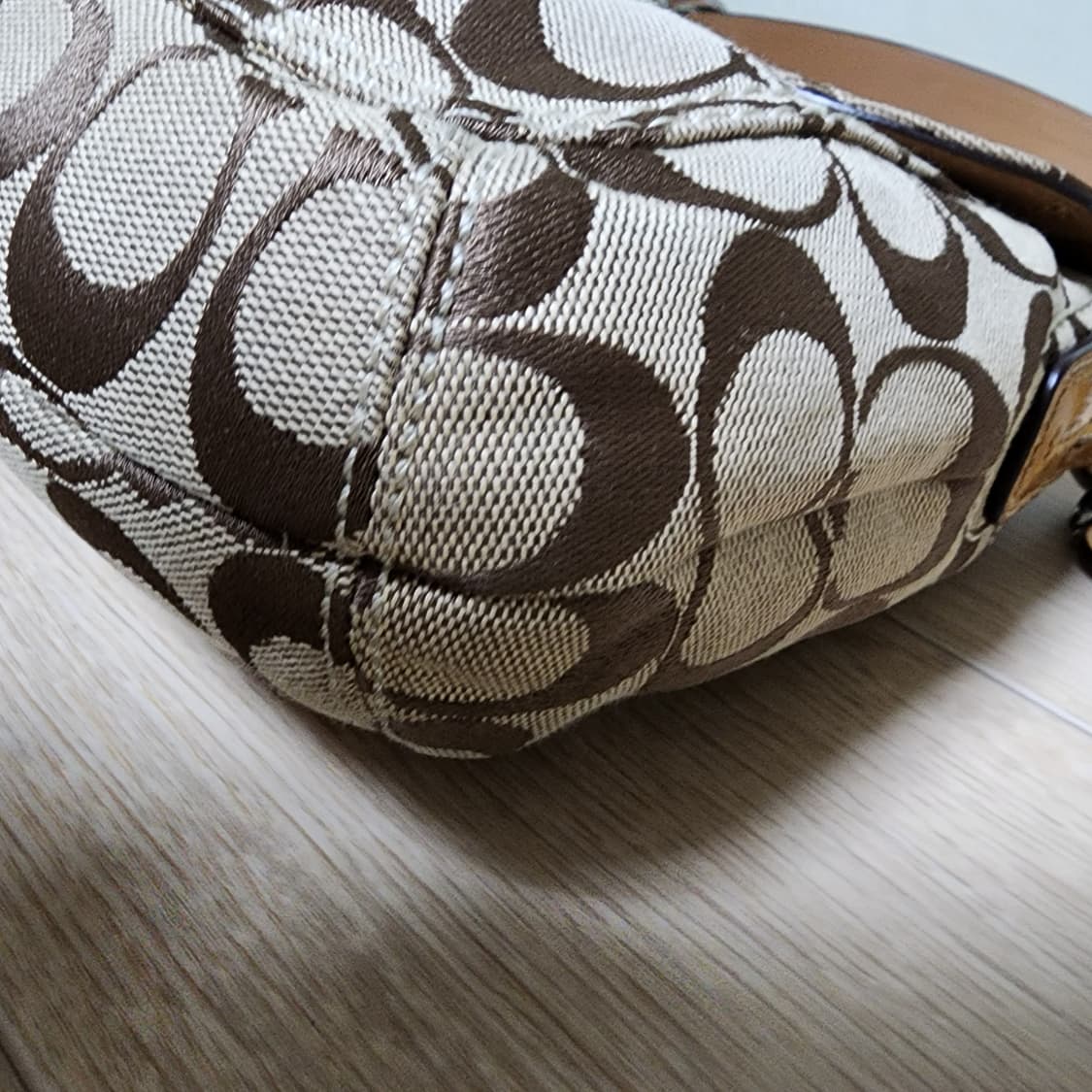 상태굿굿) 코치 버클 숄더백 상품이미지10