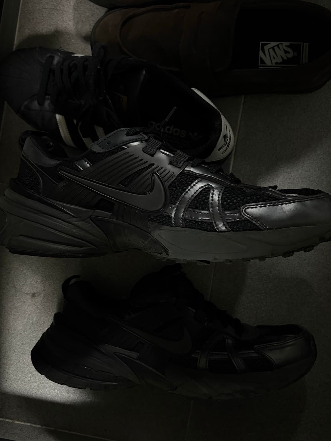 나이키 v2k 런 블랙 앤트러사이트 275 상품이미지5