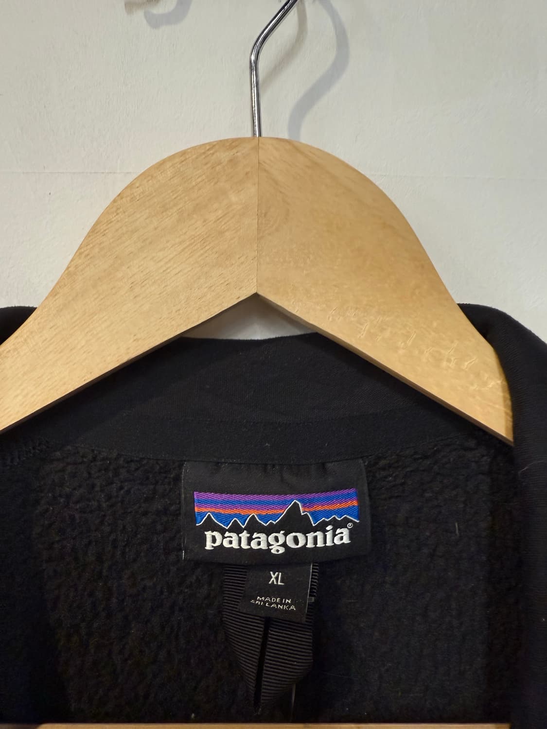 파타고니아 블랙 플리스 조끼 상품이미지3