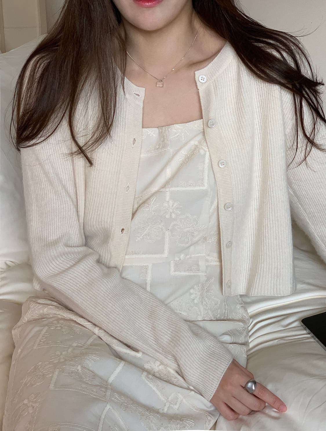 미엘miel 앤유가디건 크림 상품이미지7